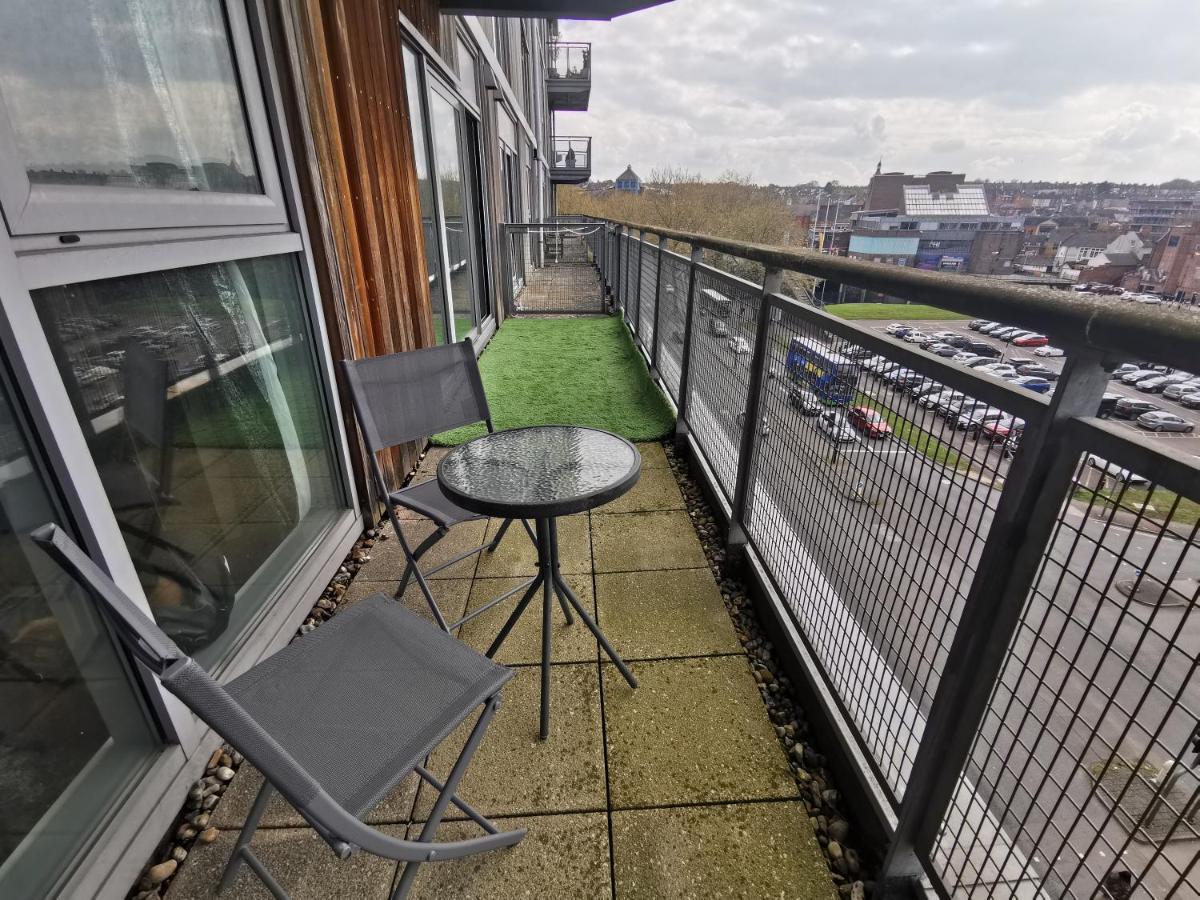 Paramount City View Swindon Buitenkant foto